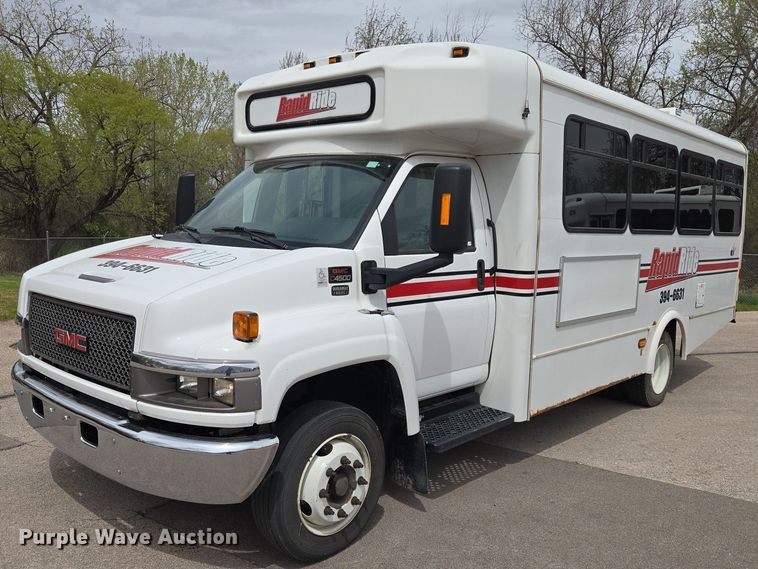 2008 GMC Glaval C4500 shuttle bus - ER1509