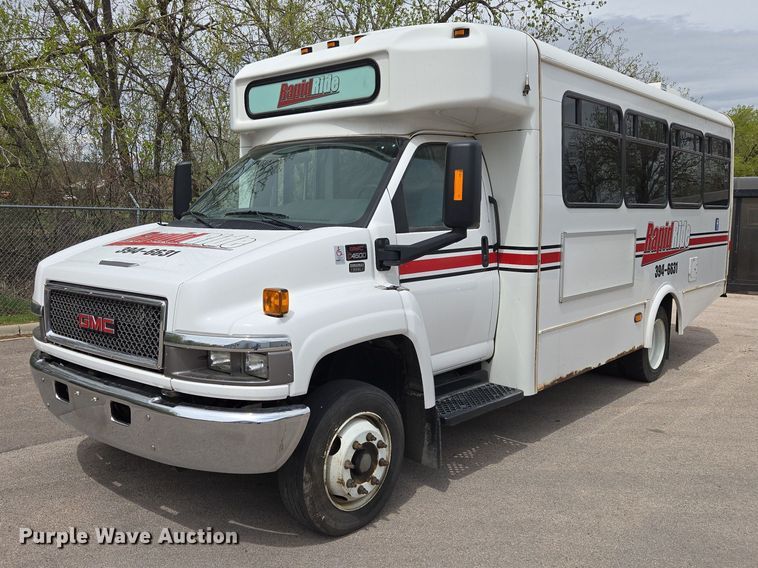 2008 GMC Glaval C4500 shuttle bus - ER1511