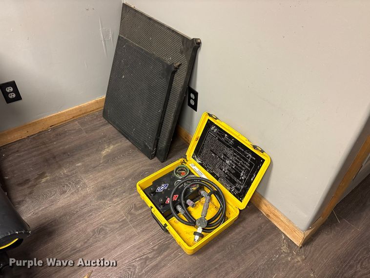 Hurst Rescue System  - ES8987