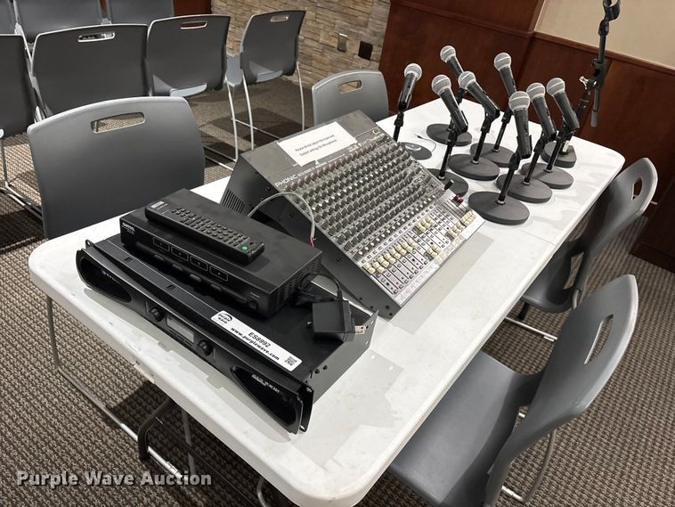 Sound system equipment - ES8992