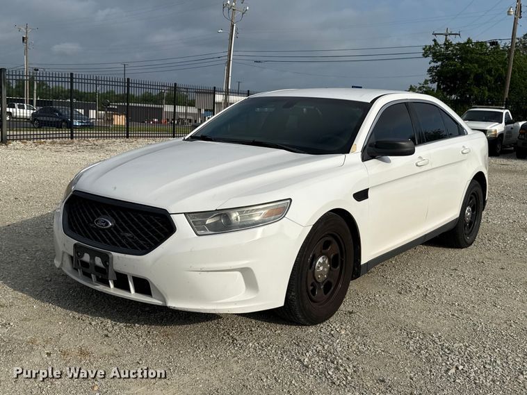 2014 Ford Taurus Police  - ET6012