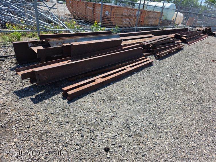 Approximately 30 steel beams - EV2154