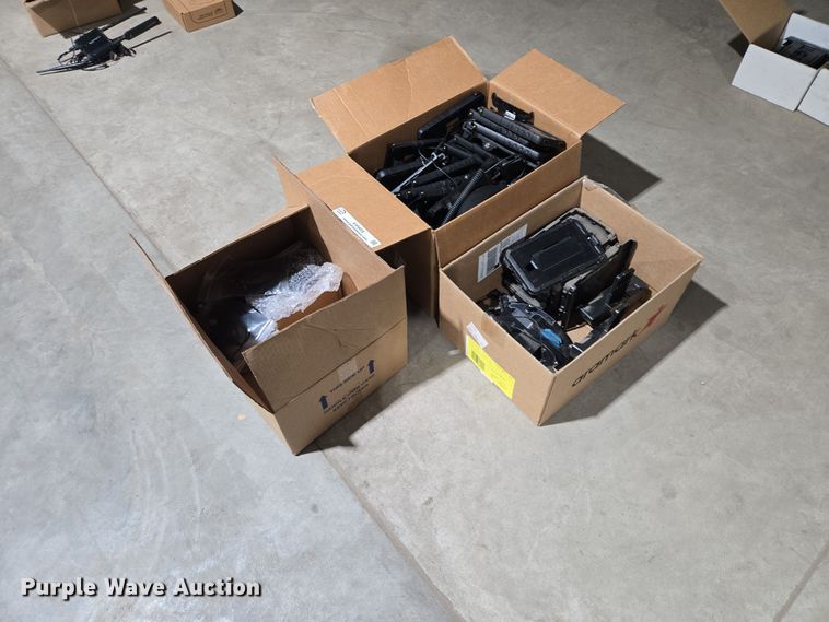 Approximately 10 tablets - EV5878