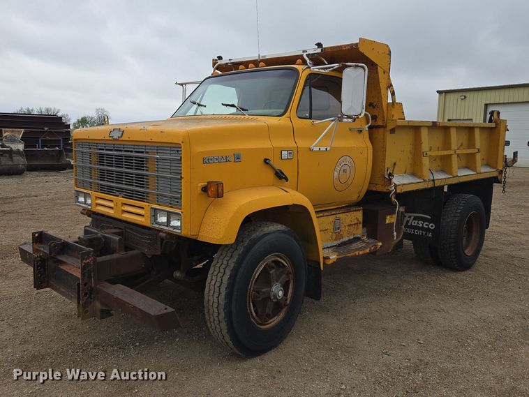 1989 Chevrolet C70 dump truck - EV5960
