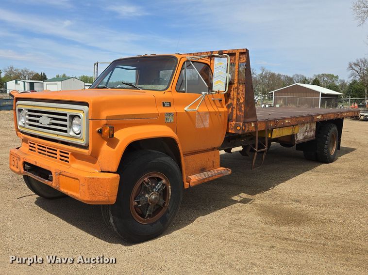 1979 Chevrolet C70 dump flatbed truck - EV5967
