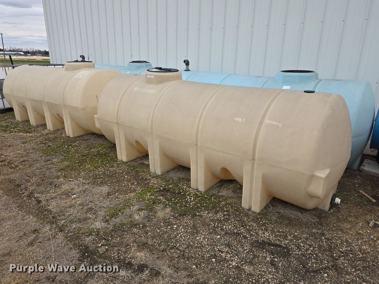(4) poly tanks - EV5986