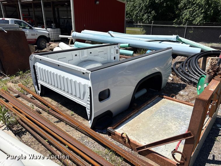 Chevrolet 2500 pickup truck bed - EW0063