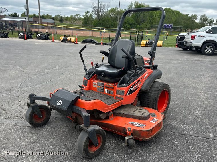 Kubota ZD1211L ZTR lawn mower - EW2025
