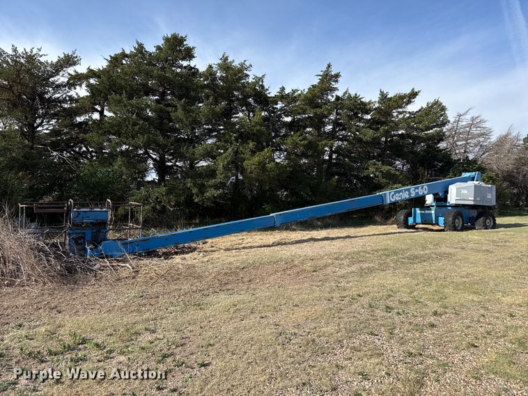 Genie S-60 boom lift - EW4505