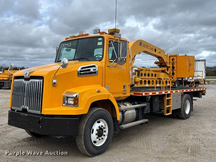 2016 Western Star 4700 Under bridge inspection truck - FB3407