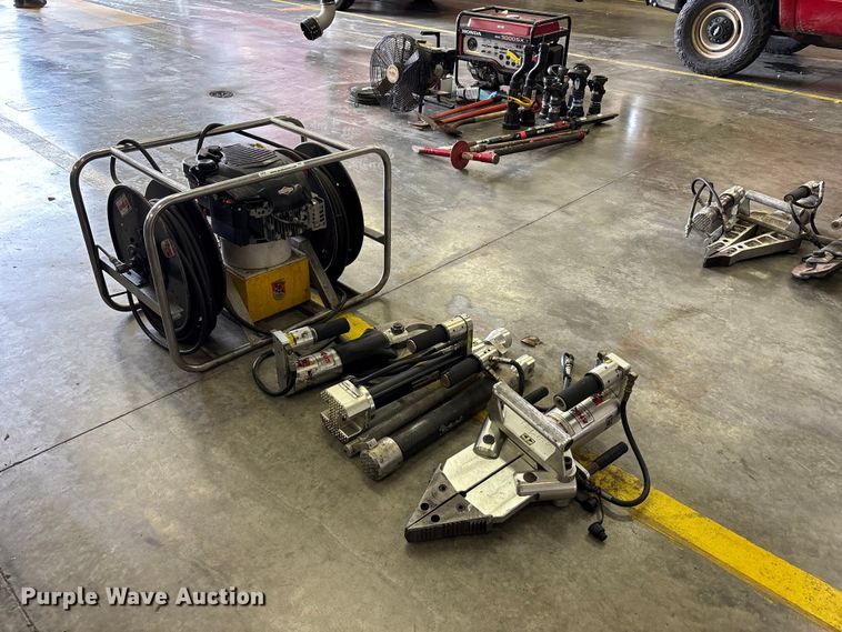 Amkus Rescue System jaws of life equipment - FB3667