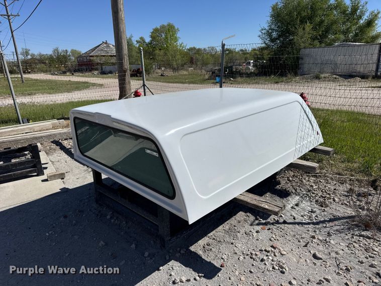 Leer pickup truck topper - FB7234