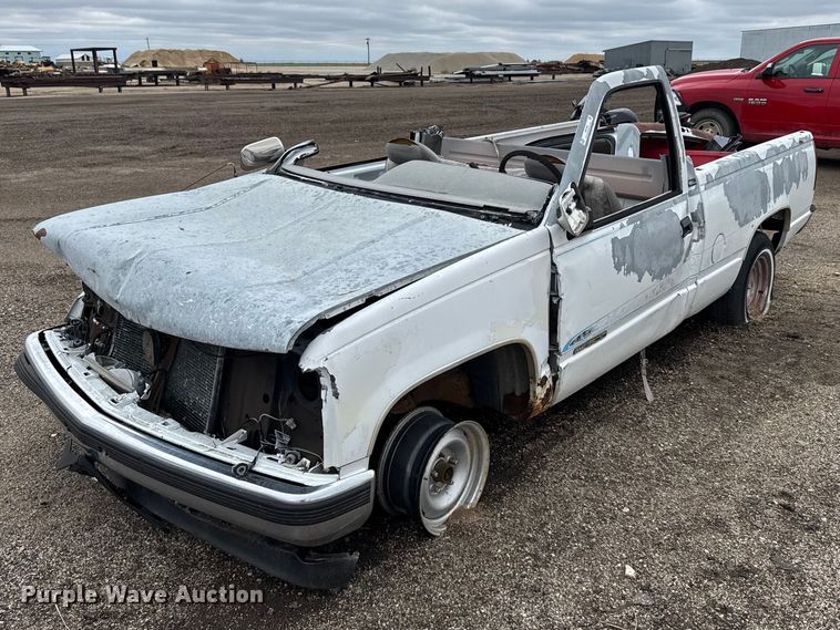 1995 GMC Sierra 1500 pickup truck - FB7294