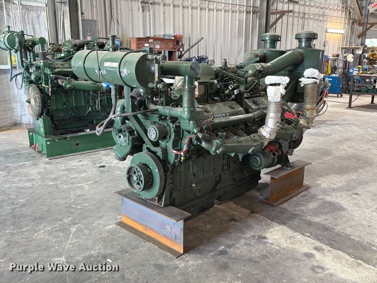 Detroit Diesel 16V71 engine - FB8122