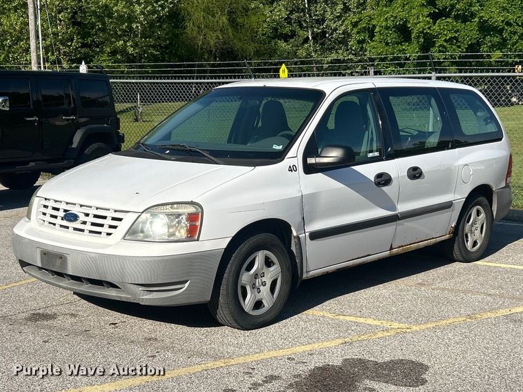 2007 Ford Freestar van - FC5501