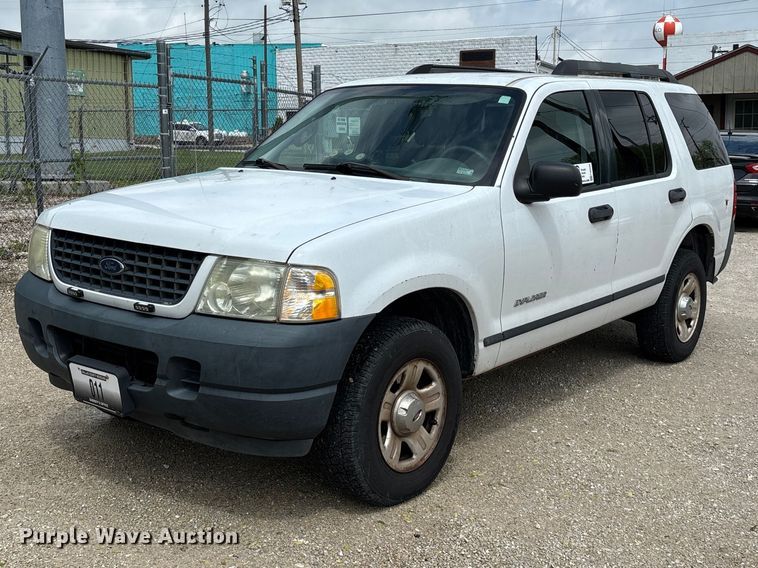 2005 Ford Explorer SUV - FG0266