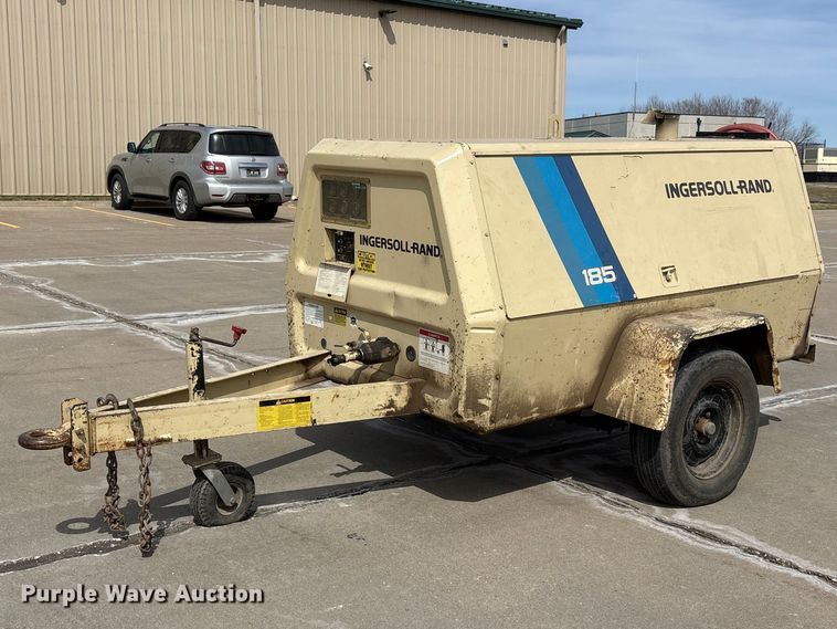 1989 Ingersoll Rand 185 air compressor - FG2778