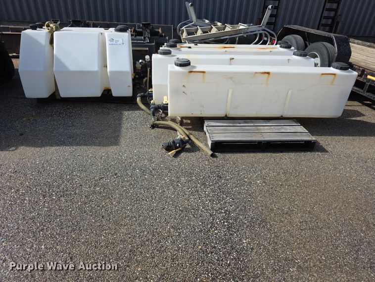 (3) salt brine tanks - FH6058