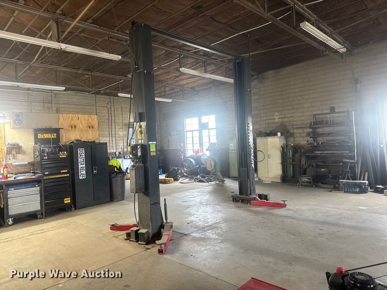 Autolifters two post automotive lift - MX9179