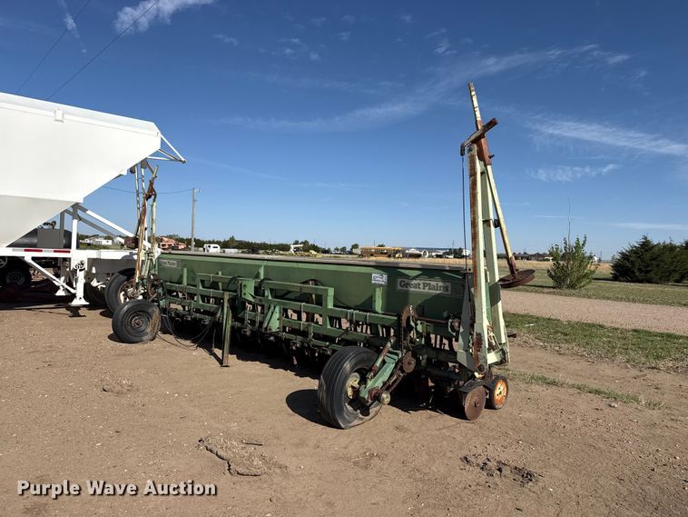 Great Plains Solid Stand 20 grain drill - DH1991