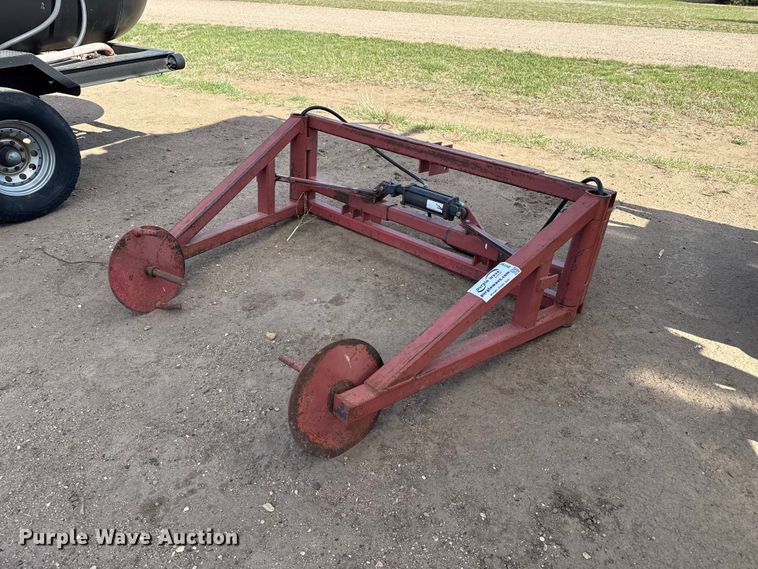 Three point hydraulic bale arms - DH1992