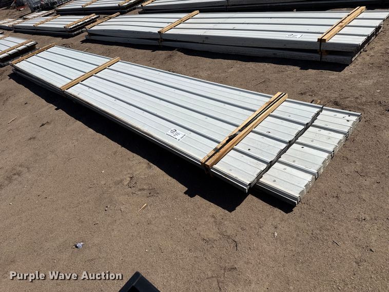 (100) sheets of metal siding/roofing - DS6792