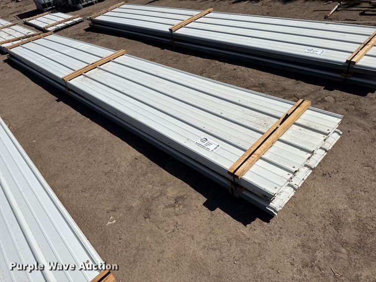 (100) sheets of metal siding/roofing - DS6796