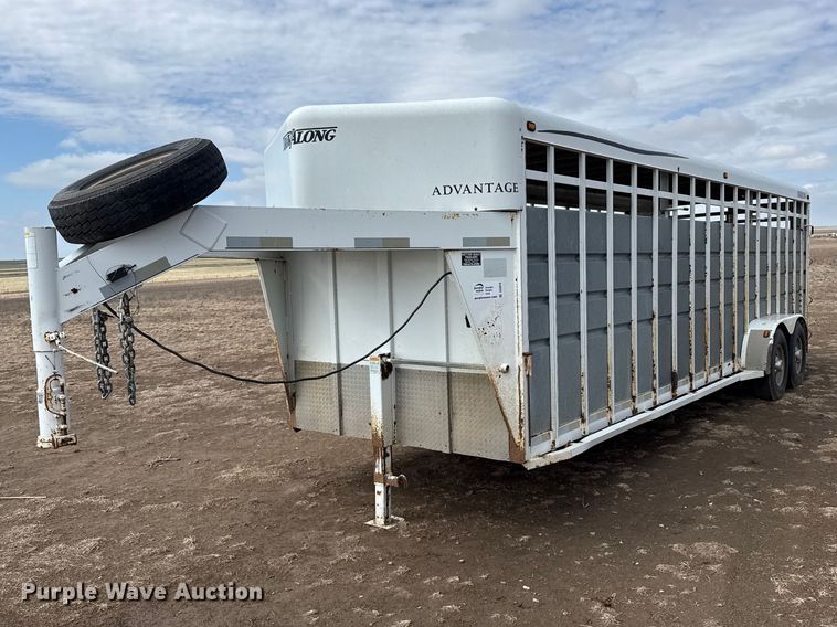 2005 Gooseneck Travalong livestock trailer - DS6816