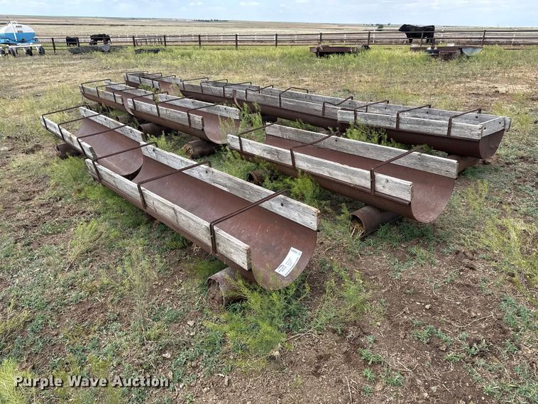 (9) feed bunks - DS6820
