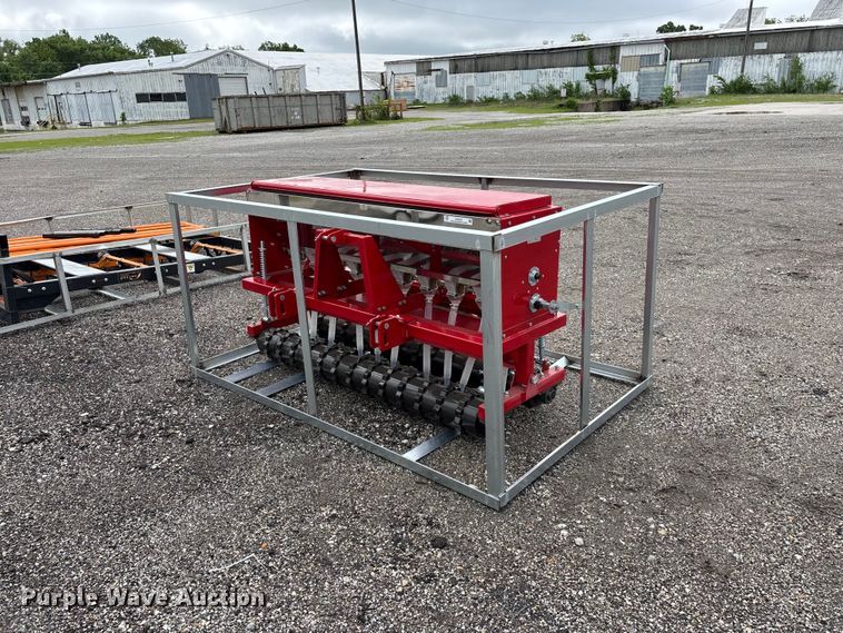 AGT STSD10 skid steer seeder - EO4221