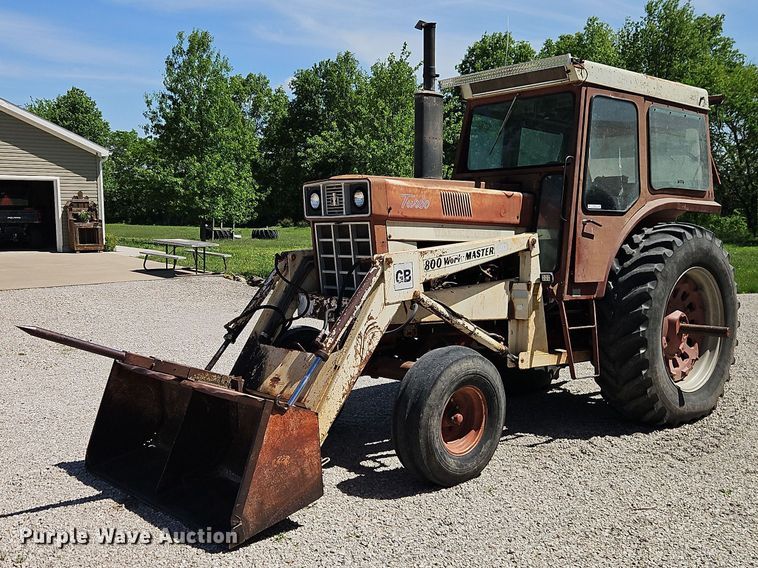 1974 International Harvester 1066 tractor - EO7278