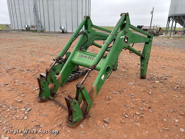 John Deere 740 loader - ET6051