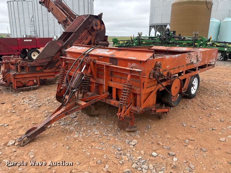 【値下げ（1回目）】Everest 8X30 Field7.5° Planters and Seeders For Sale Near College Station, Texas | Purple