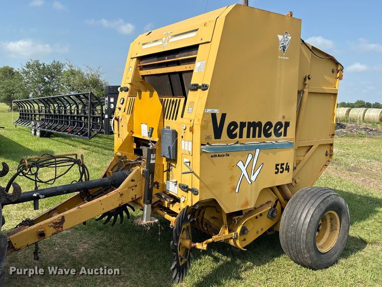 2001 Vermeer 554XL round baler - EU0560