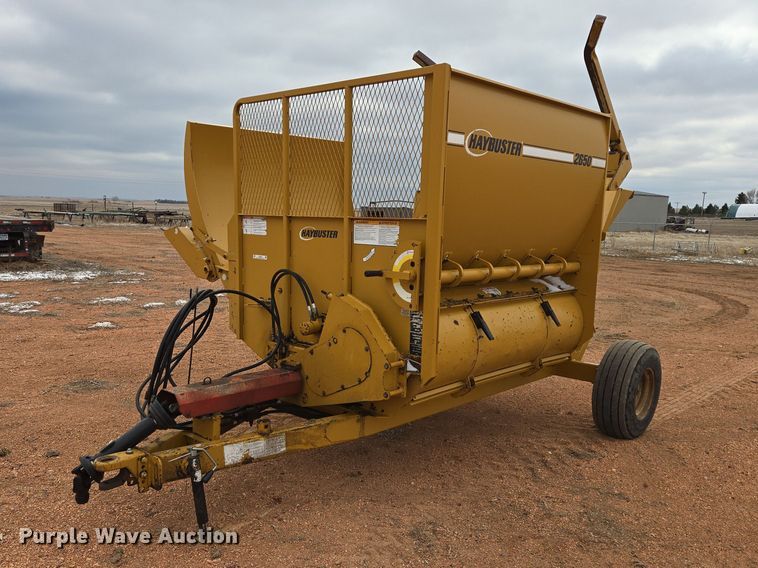 Haybuster 2650 bale processor - EV5820