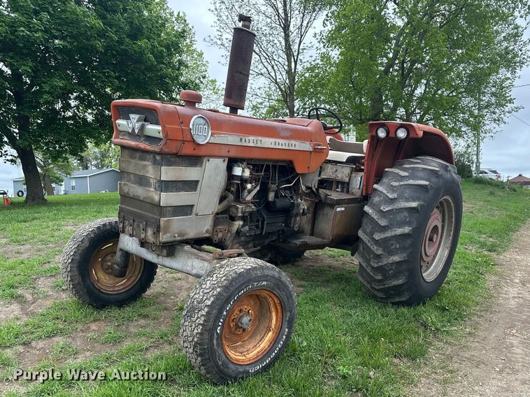 1966 Massey Ferguson 1100 tractor - EW2003
