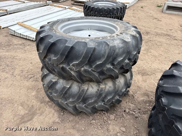 (2) wheels and tires - EW4528