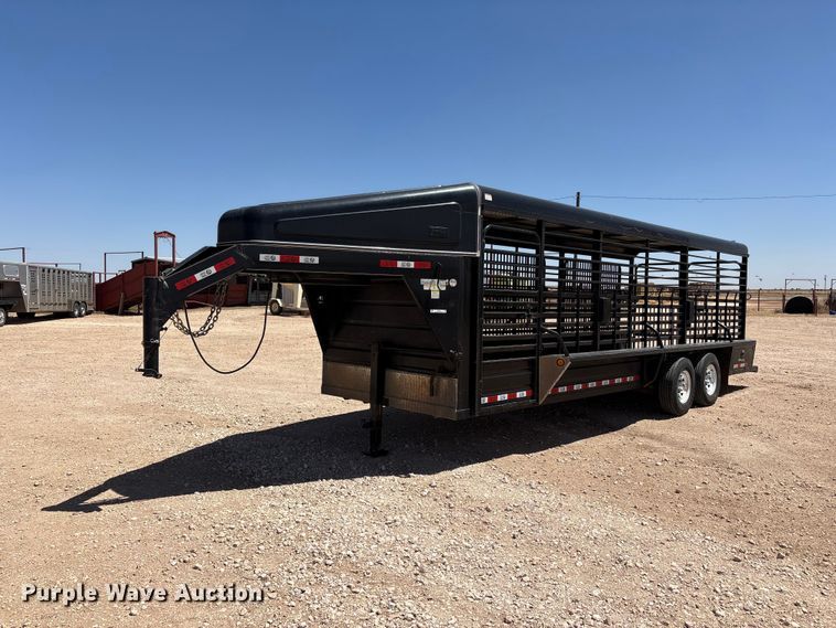 2021 Grupo Remolques Del Norte STH6824W14LNR livestock trailer - FC2235