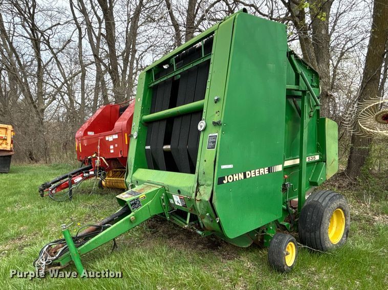 John Deere 535 round baler - FC4577