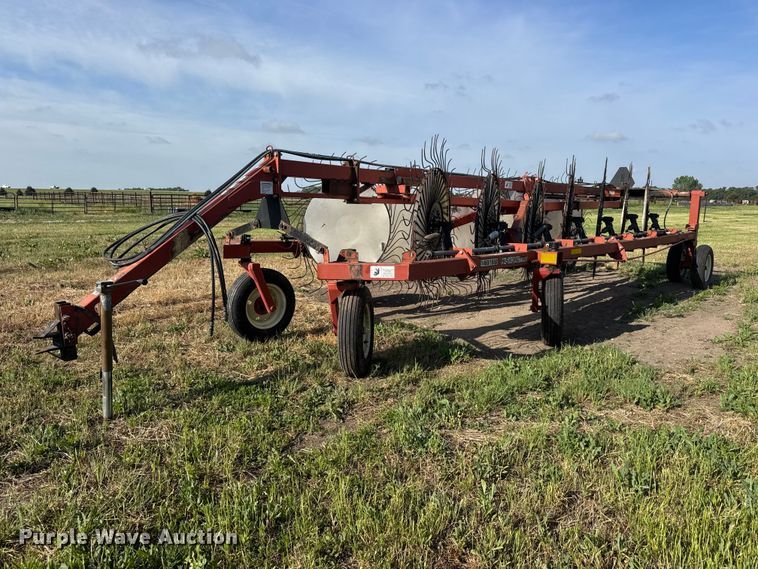 H&S BF1460 Hi Capacity hay rake - MX9160