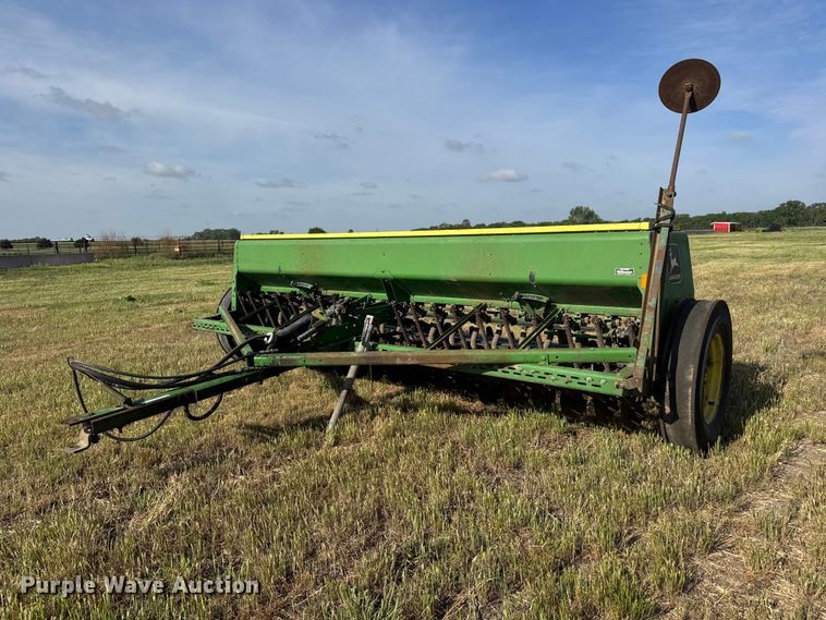 【値下げ（1回目）】Everest 8X30 Field7.5° Planters and Seeders For Sale Near College Station, Texas | Purple