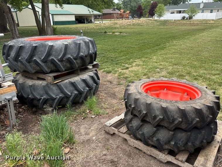 (4) tractor tires and wheels - MX9226