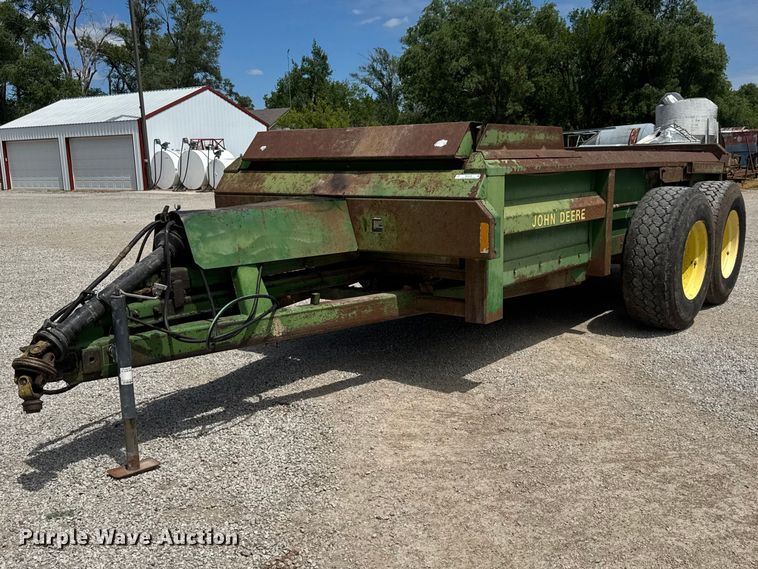 John Deere 780 Manure spreader - MX9239