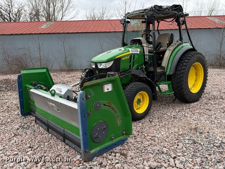 2022 John Deere 4066R MFWD tractor - YA3167