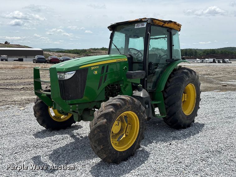 2022 John Deere 5100E MFWD tractor - YA3380