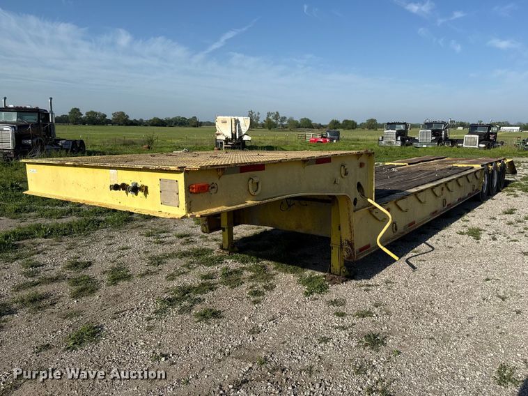 1975 Transcraft drop deck equipment trailer - DZ4444