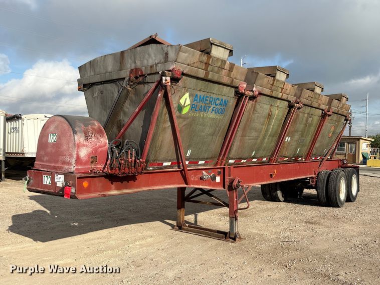 1968 Killebrew fertilizer delivery trailer - EA7254