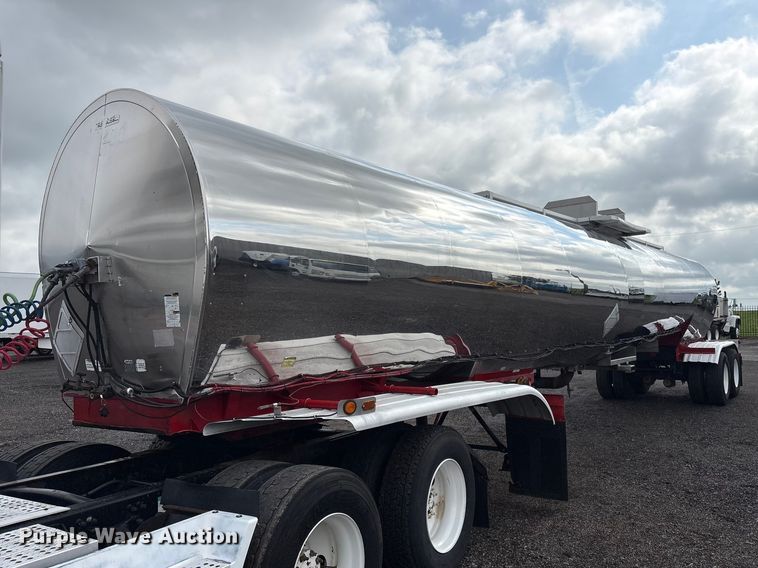 1989 Brenner Trailers tank trailer - EG8975