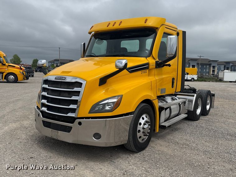 2021 Freightliner Cascadia 126 semi truck - ET6079