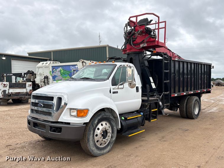 2011 Ford F-750 grapple truck - EU0563